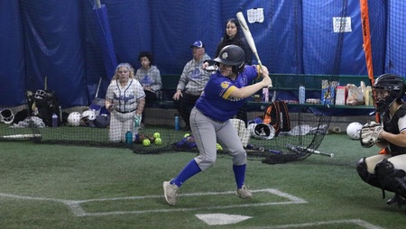 Softball Finishes Trip South with a Split