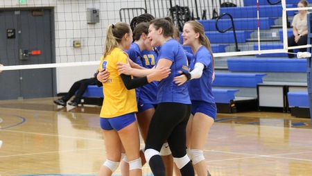 Golden Rams Prevail in Four Sets Over Ridgewater